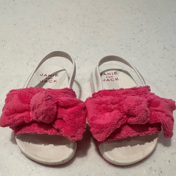 Janie and Jack Floral Terry Jacquard Pool Slide - Picture 3 of 8